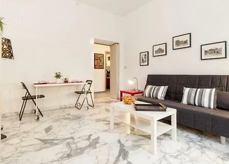 Cozy Flat Colosseum Apartment Rome